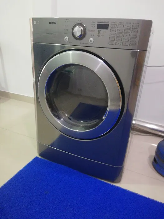 Fresh and Clean Laundry Picture 8