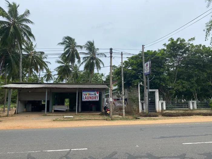 Sun Shine Laundry Picture 5