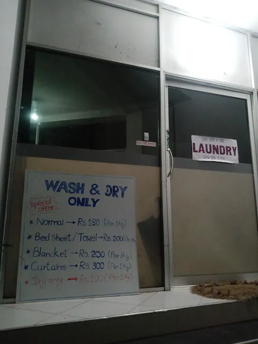 Spin and Shine Laundry Picture 4
