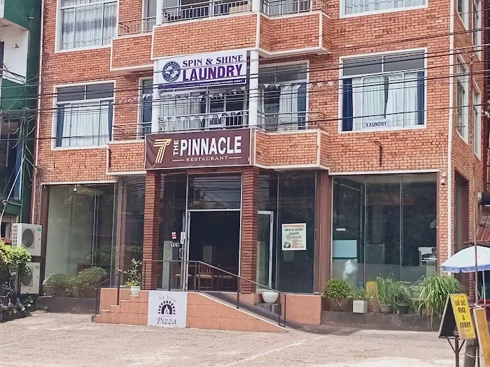 Spin and Shine Laundry Picture 3