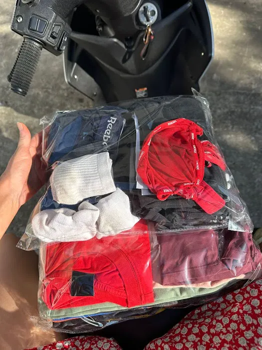 Wash Hub Professional Laundry Service Picture 6