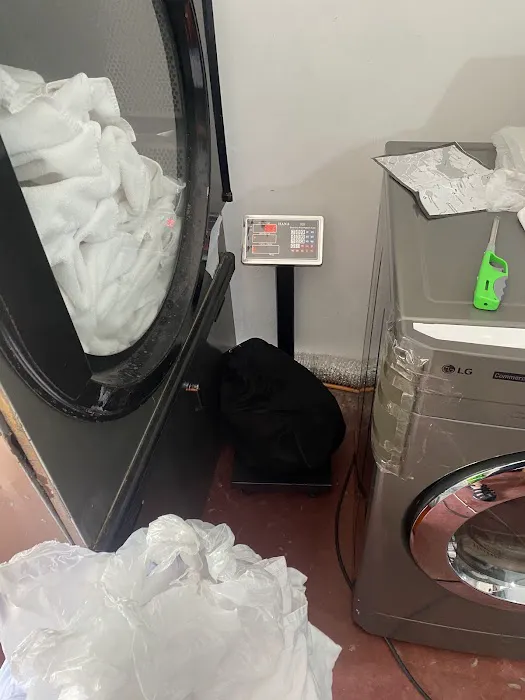 Wash Hub Professional Laundry Service Picture 2