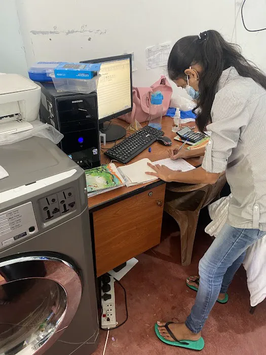 Wash Hub Professional Laundry Service Picture 9