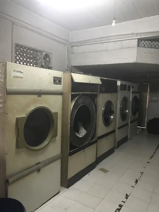 Queens Laundry - Gatambe Picture 1