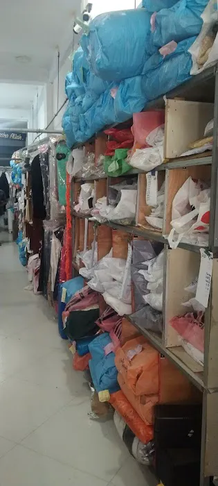 FASHION DRY CLEAN - LAUNDRY MART Picture 7