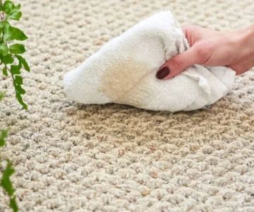 Quick Ways to Remove Oil Stains From Wool Sweaters