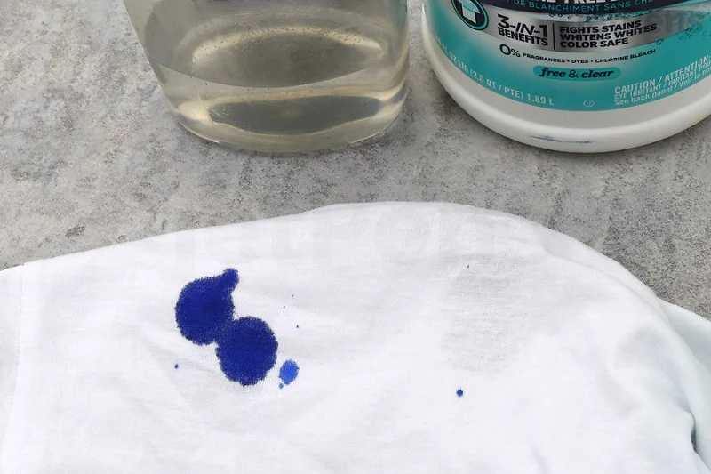 How to Remove Ink Stains From Cotton Clothing at Home