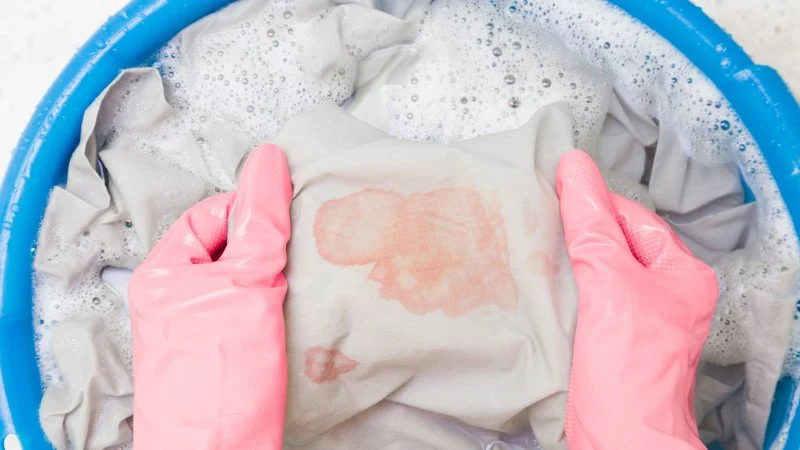 How to Remove Blood Stains From Polyester Shirts - Step-by-Step Guide