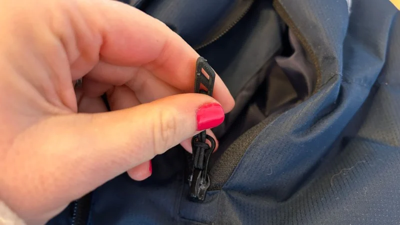 How to Wash Jackets With Zippers and Buttons Safely