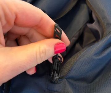How to Wash Jackets With Zippers and Buttons Safely