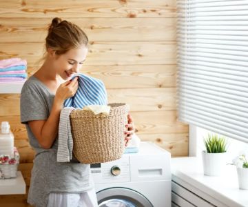 Easy Way to Remove Bad Odors from Clothes at Home
