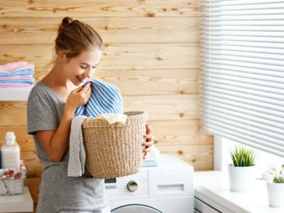 Easy Way to Remove Bad Odors from Clothes at Home