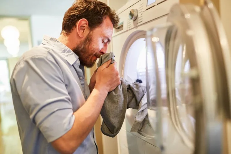 Clothes Smell Bad After Storage? Fast Fixes That Actually Work