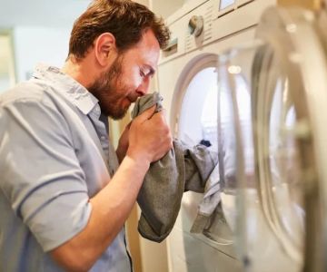 Clothes Smell Bad After Storage? Fast Fixes That Actually Work