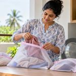 Laundry Mesh Bag Use: Garment, Zip, Load, and Drying